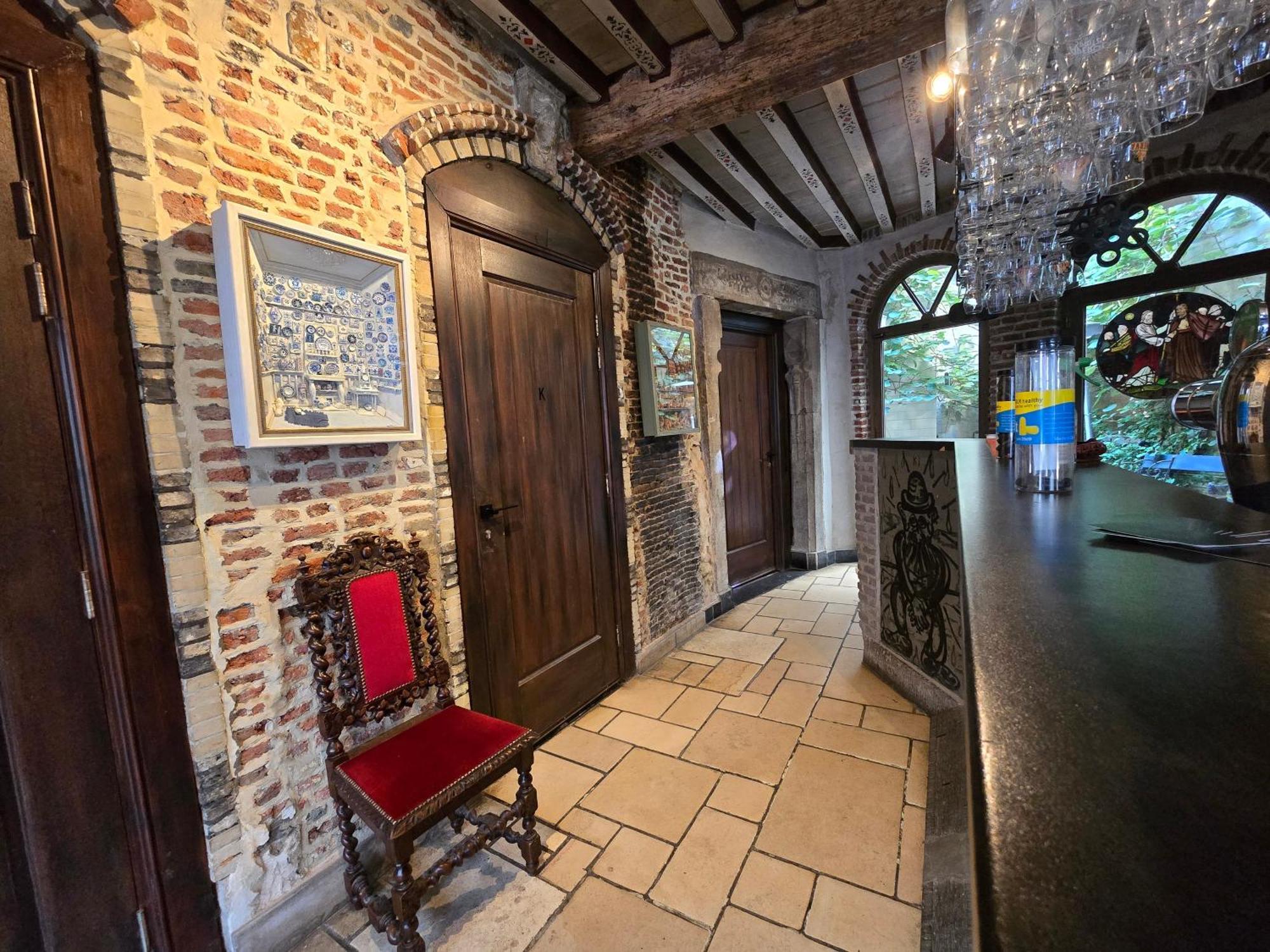 Living History - Drie Koningen Aparthotel Antwerpen Bagian luar foto